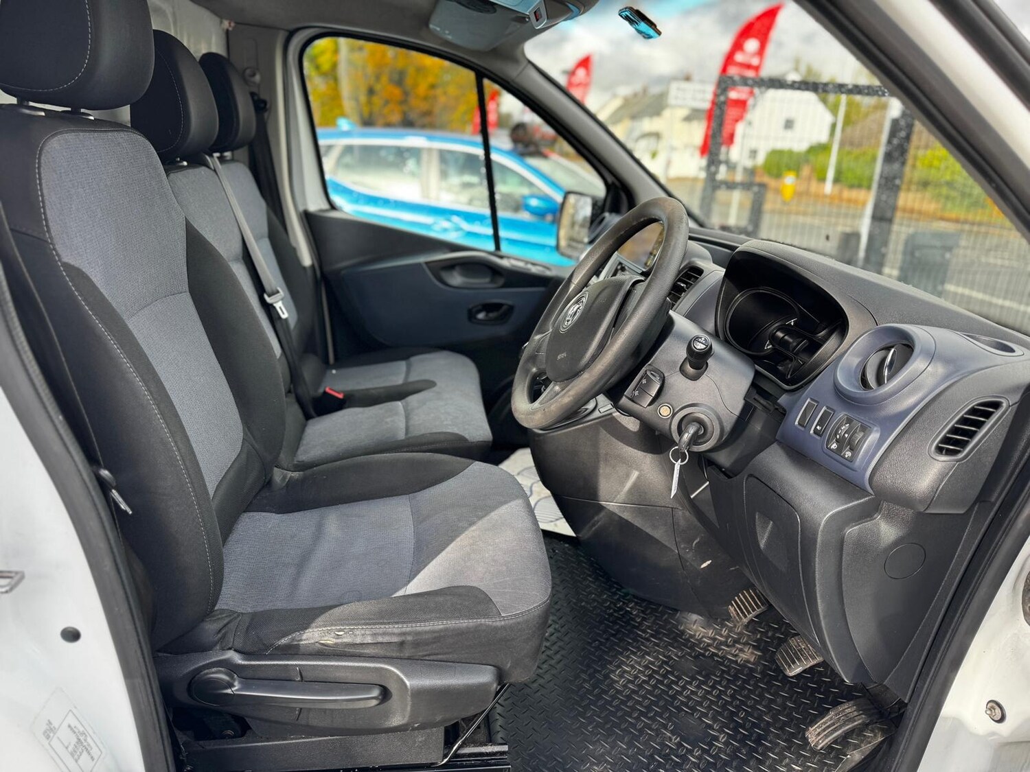 Used Vauxhall Vivaro 2018 for sale - 76436664: Photo 8