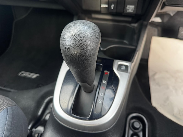 Used Honda Jazz 2017 for sale - 76276910: Photo 12