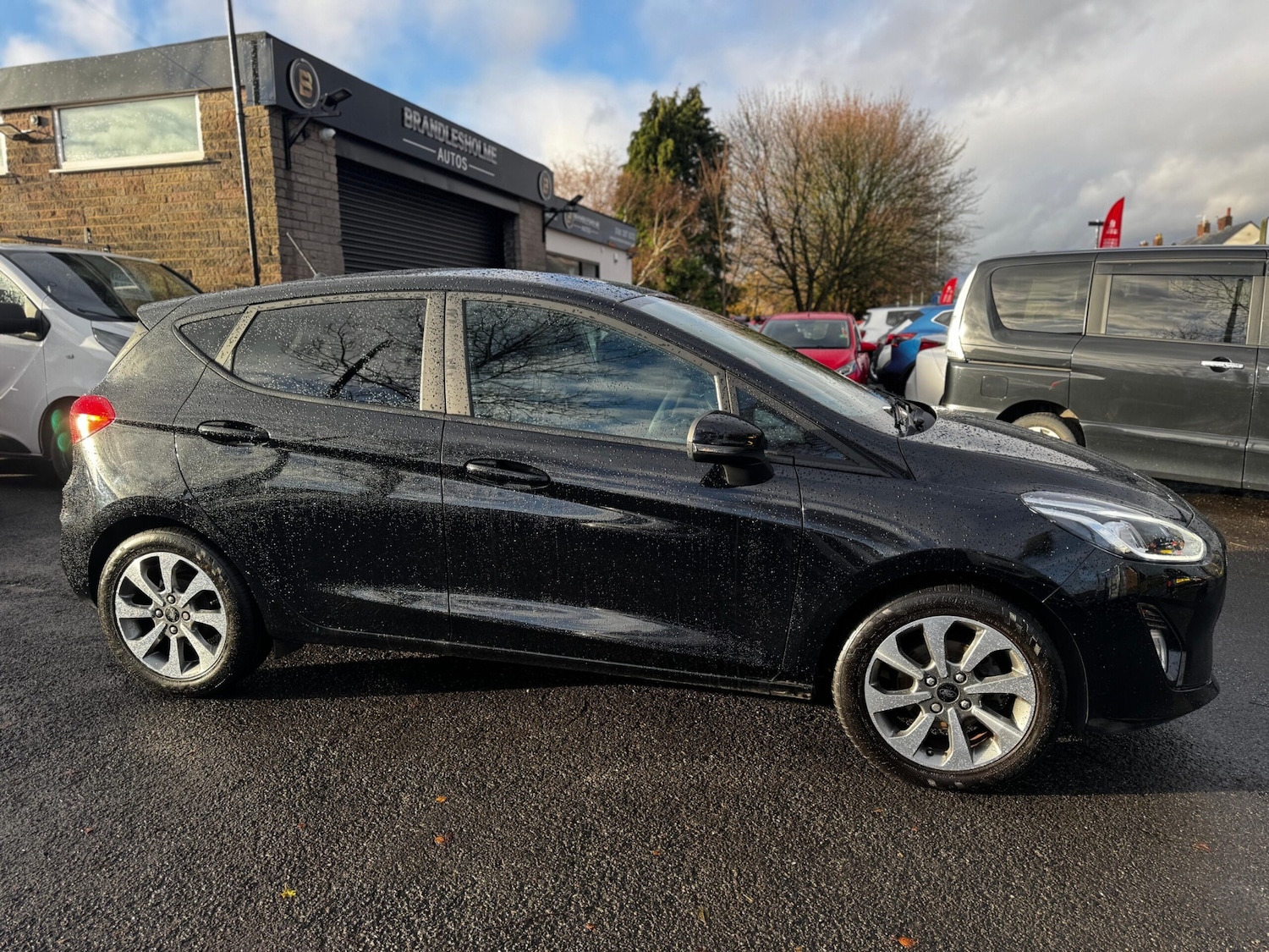 Used Ford Fiesta 2019 for sale - 76709625: Photo 4
