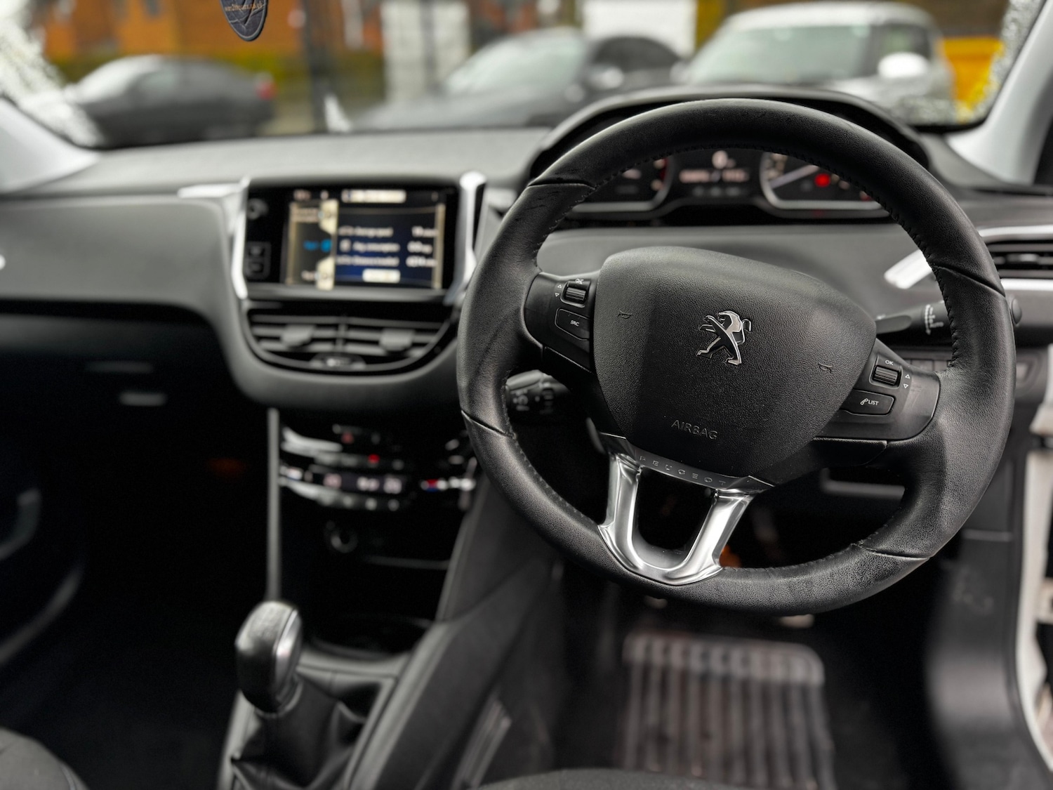 Used Peugeot 208 2012 for sale - 76556703: Photo 11