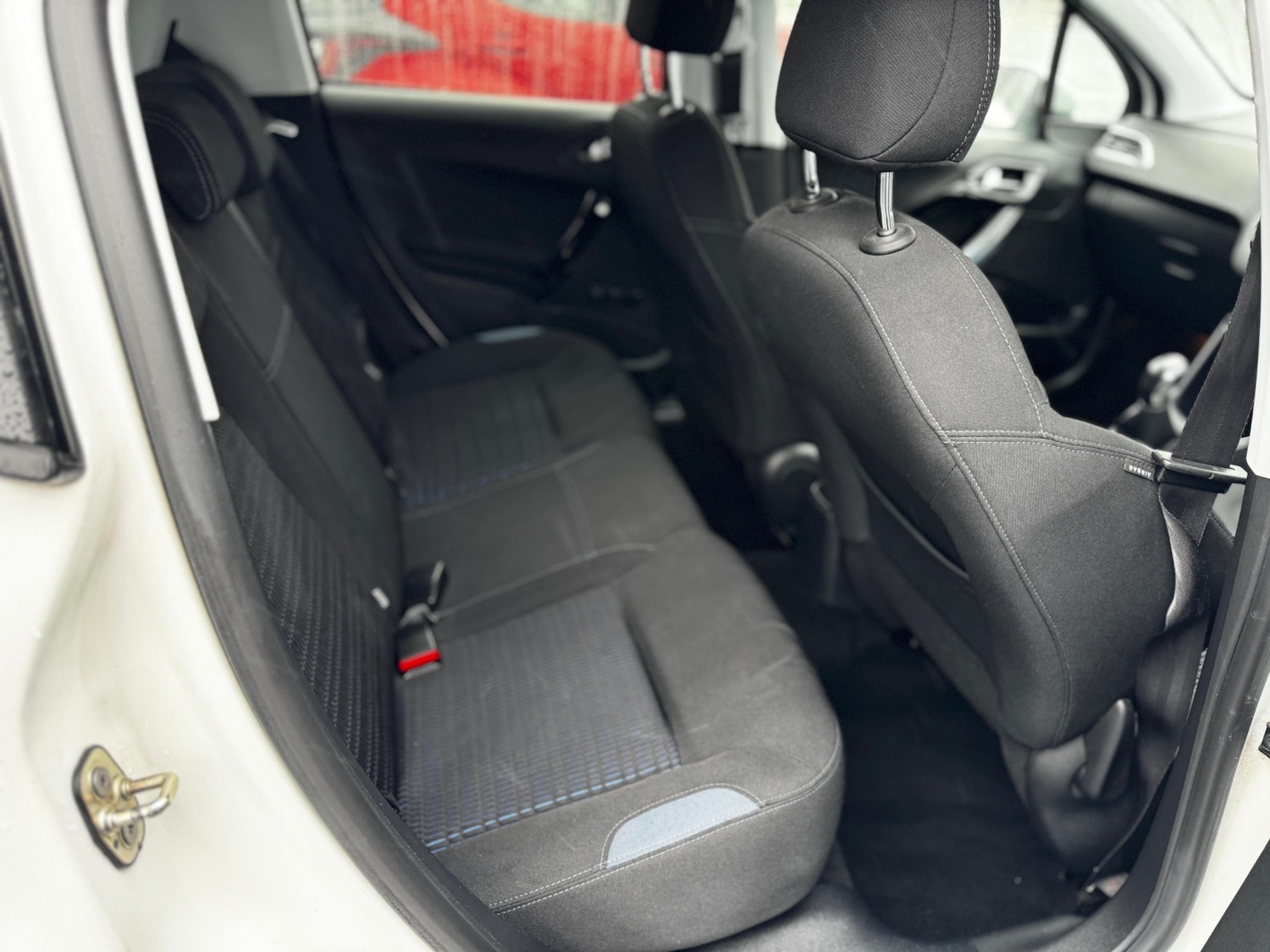 Used Peugeot 208 2012 for sale - 76556703: Photo 7