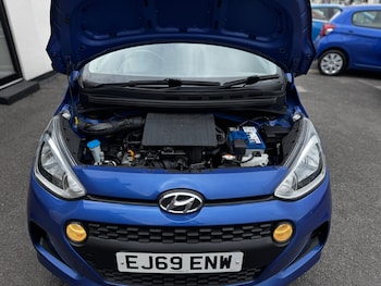Used Hyundai i10 2019 for sale - 75615721: Photo