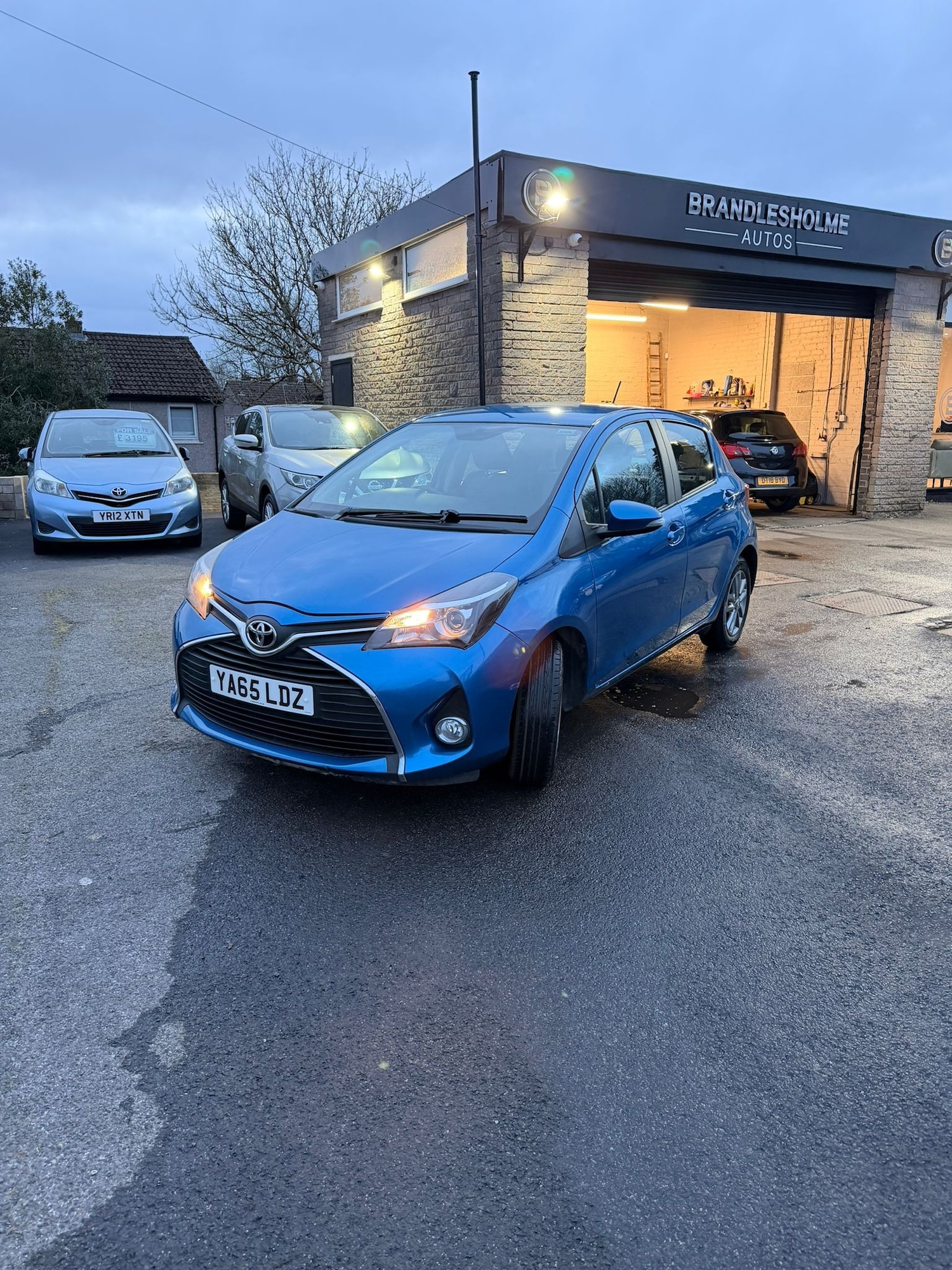 Used Toyota Yaris 2015 for sale - 77071208: Photo 3