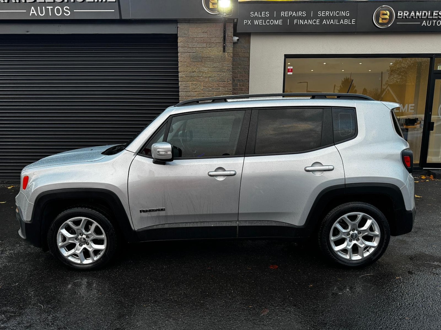 Used Jeep Renegade 2018 for sale - 76438284: Photo 6