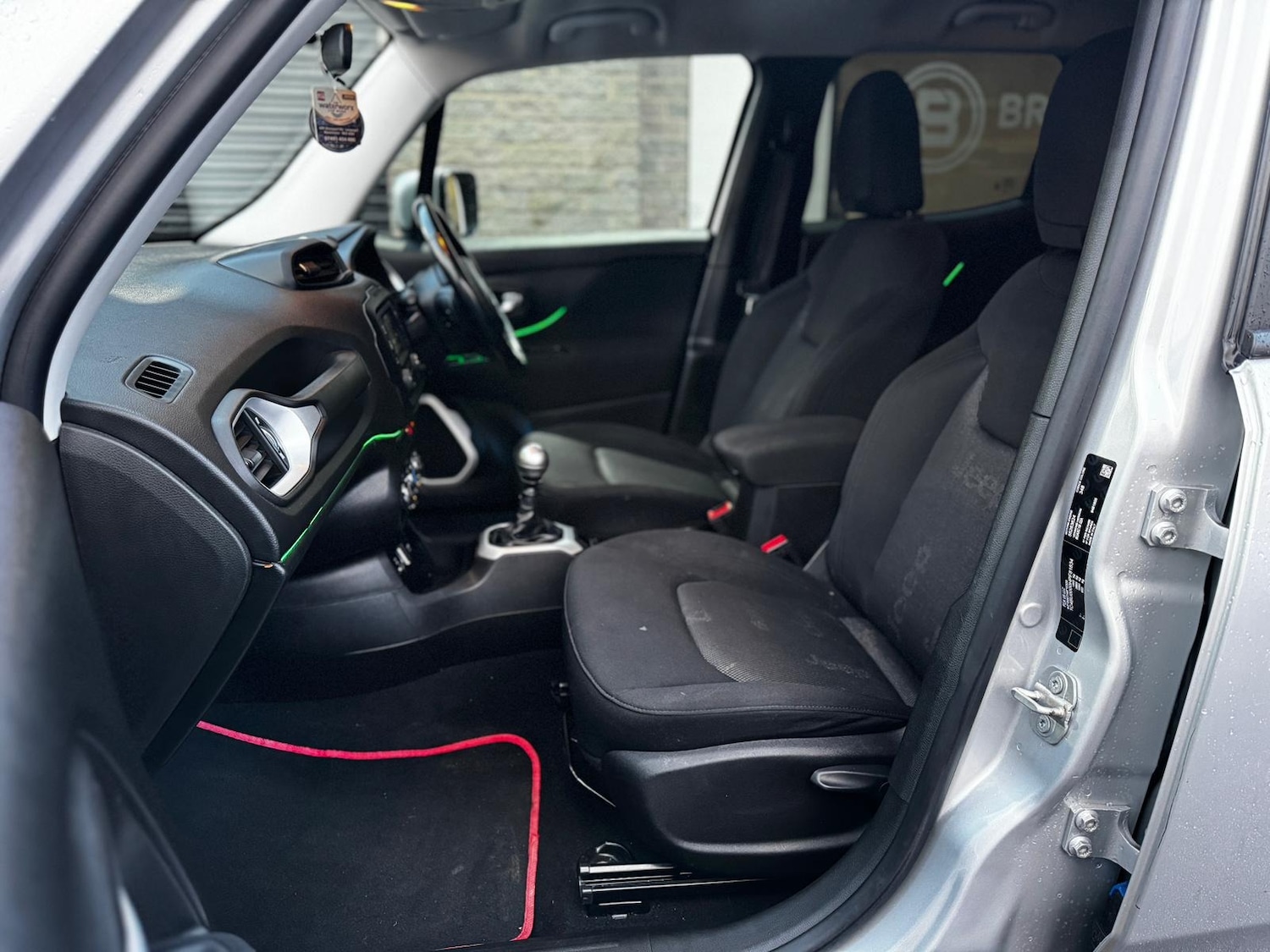 Used Jeep Renegade 2018 for sale - 76438284: Photo 8