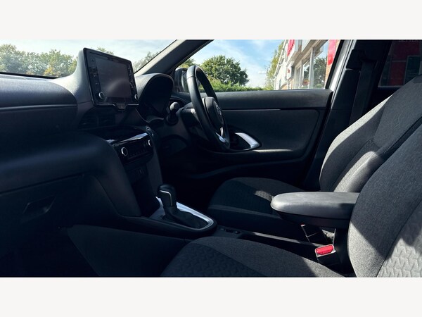 Used Toyota Yaris Cross 2022 for sale - 75708121: Photo 12