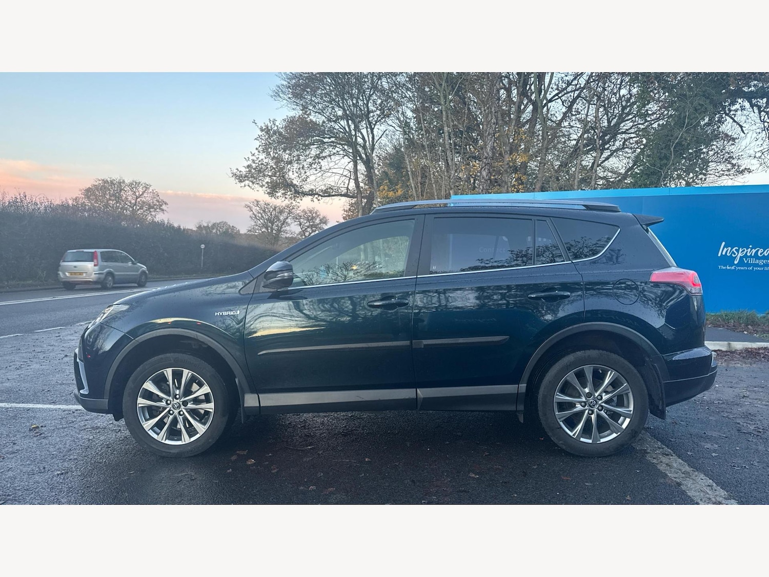 Used Toyota RAV4 2017 for sale - 76855853: Photo 19