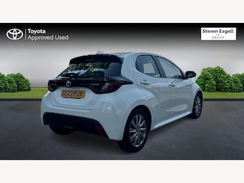 Used Toyota Yaris 2023 for sale - 75532029: Photo