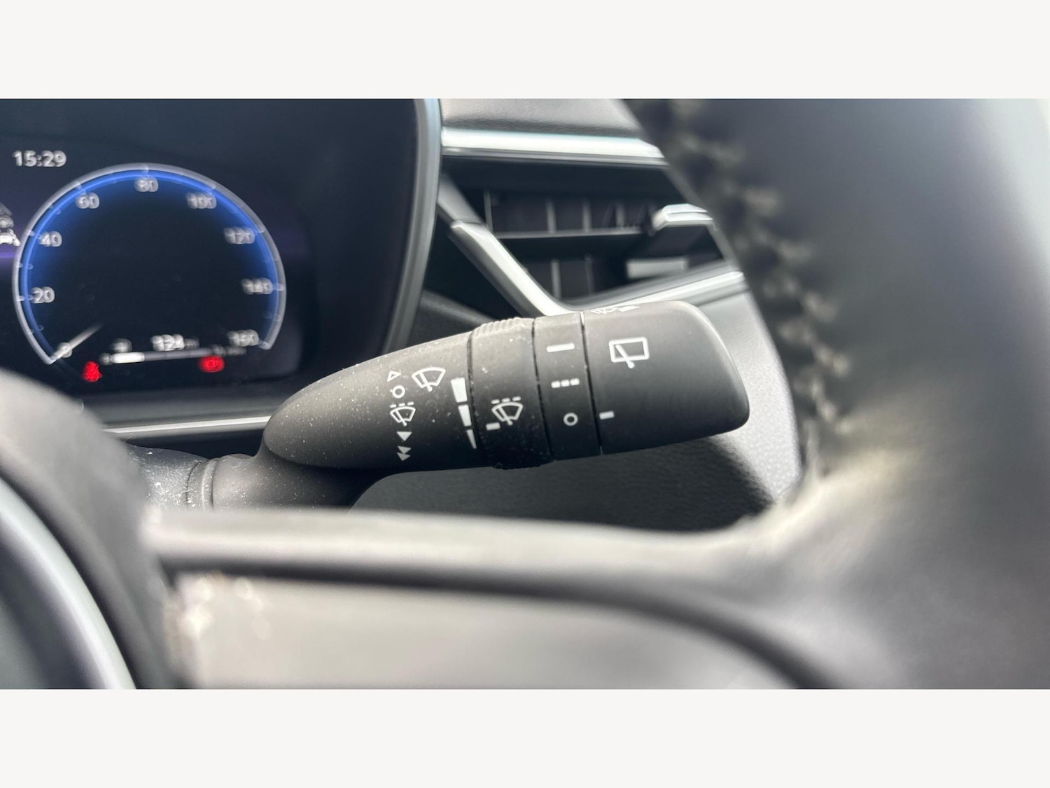 Used Toyota Corolla 2024 for sale - 77625593: Photo 29