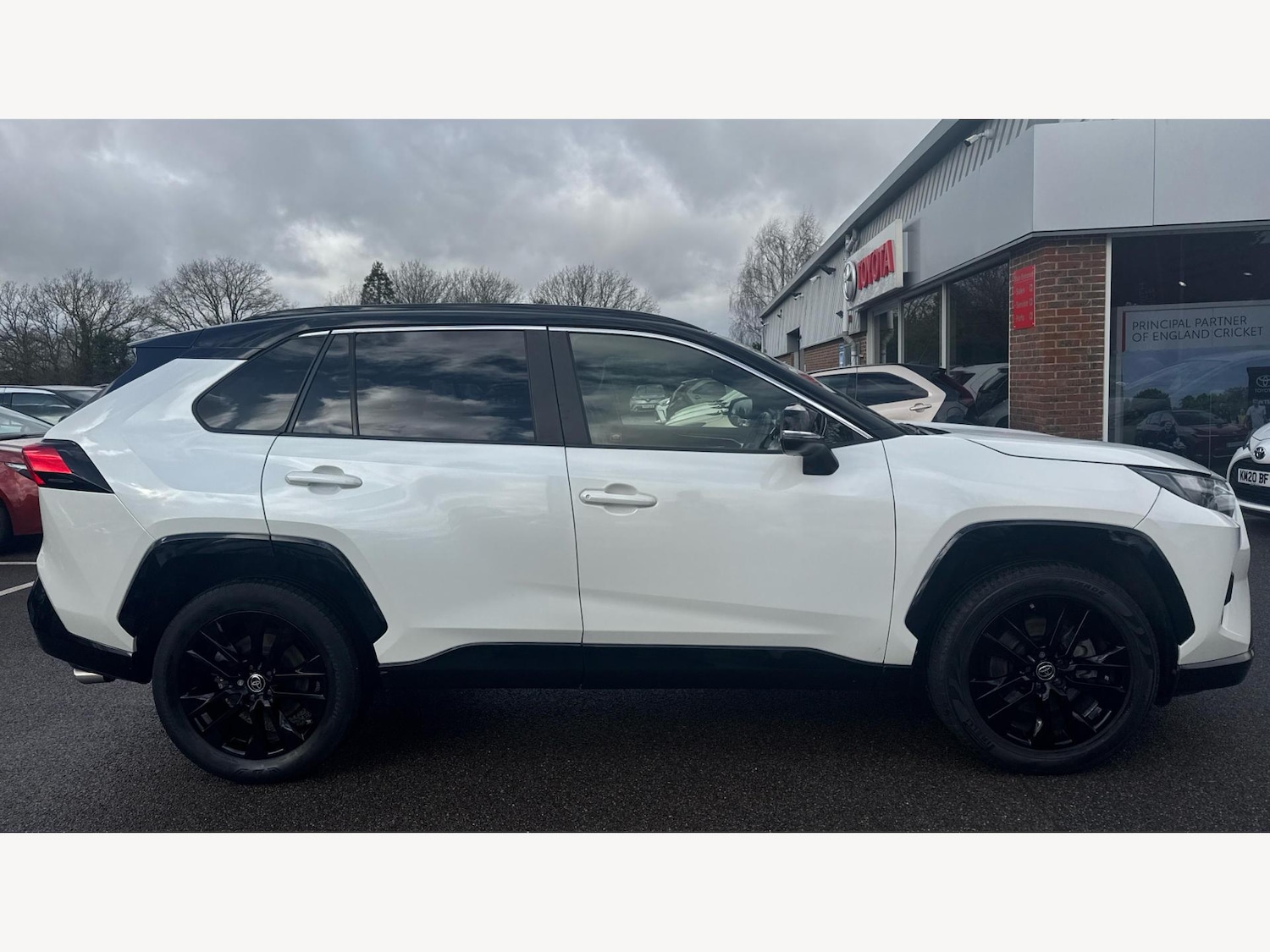 Used Toyota RAV4 2022 for sale - 77612748: Photo 18