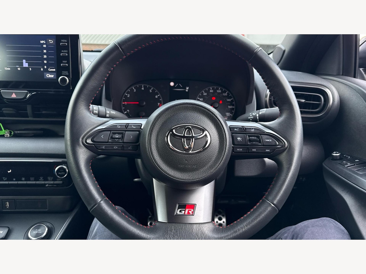 Used Toyota Yaris 2022 for sale - 76612898: Photo 10