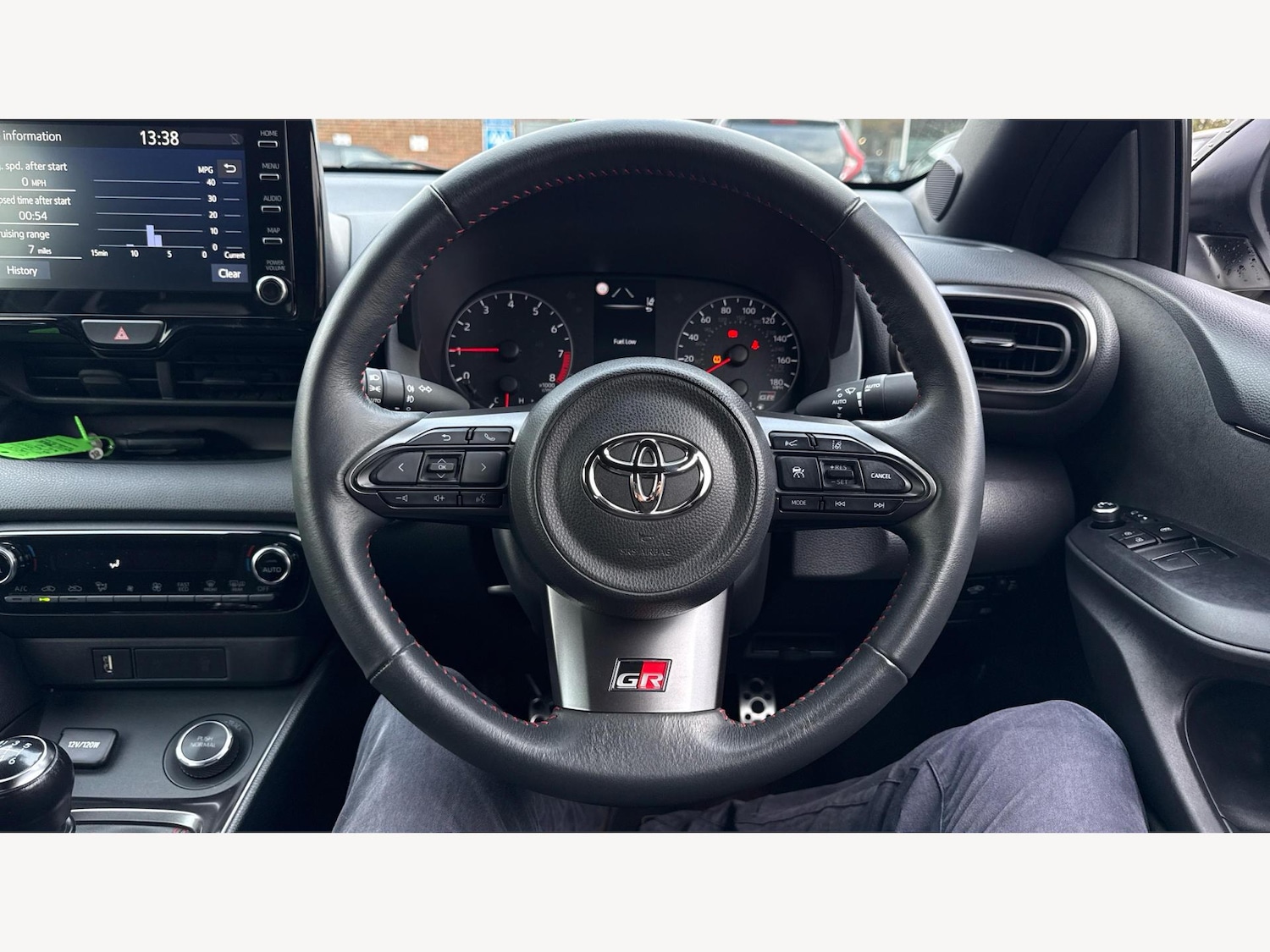 Used Toyota Yaris 2022 for sale - 76612898: Photo 8