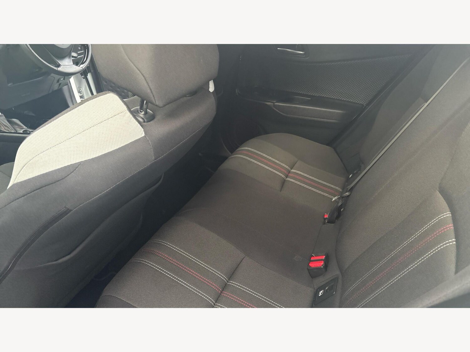 Used Toyota C-HR 2023 for sale - 77440762: Photo 15