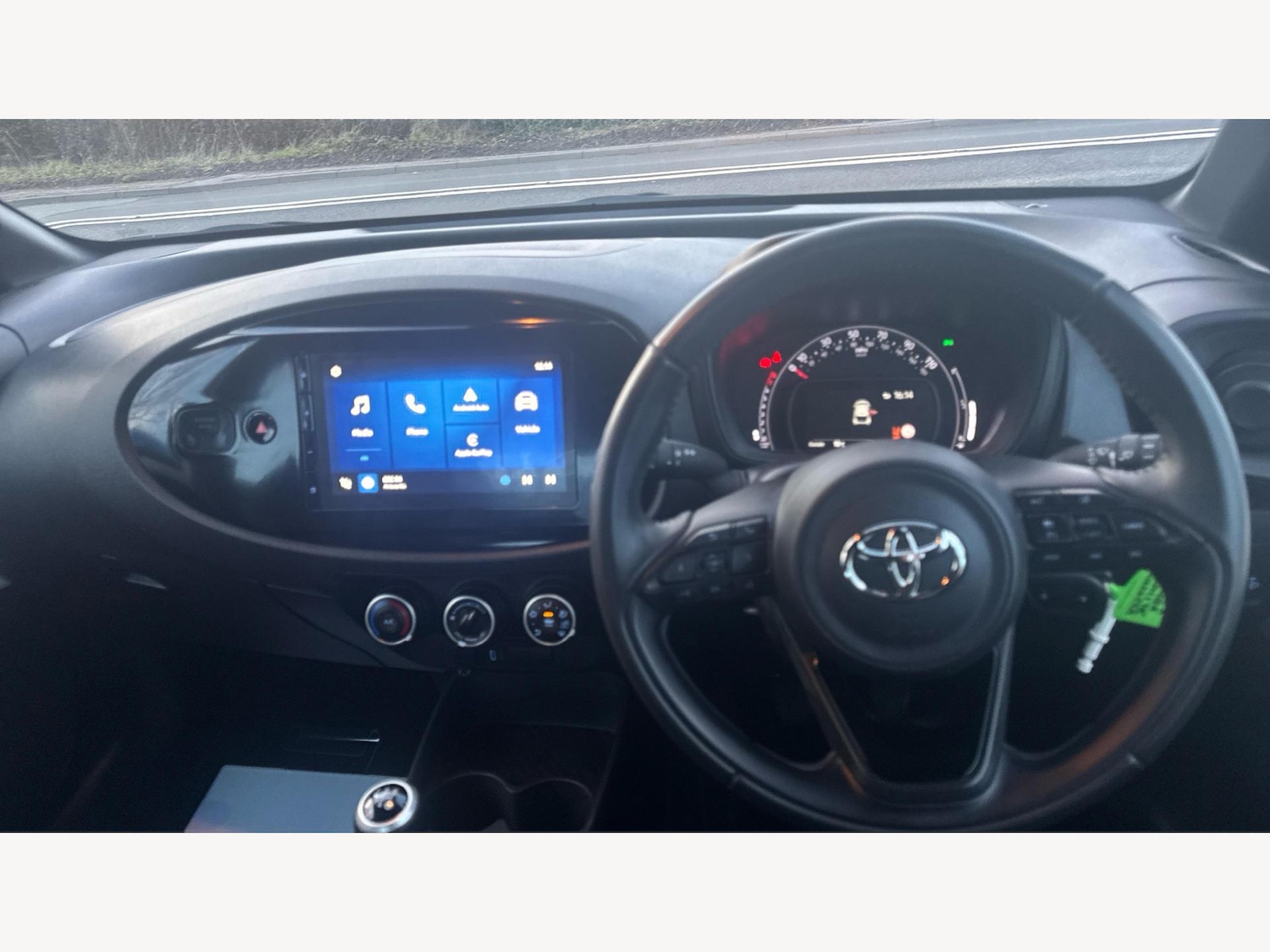 Used Toyota Aygo X for sale - 77267200: Photo 10