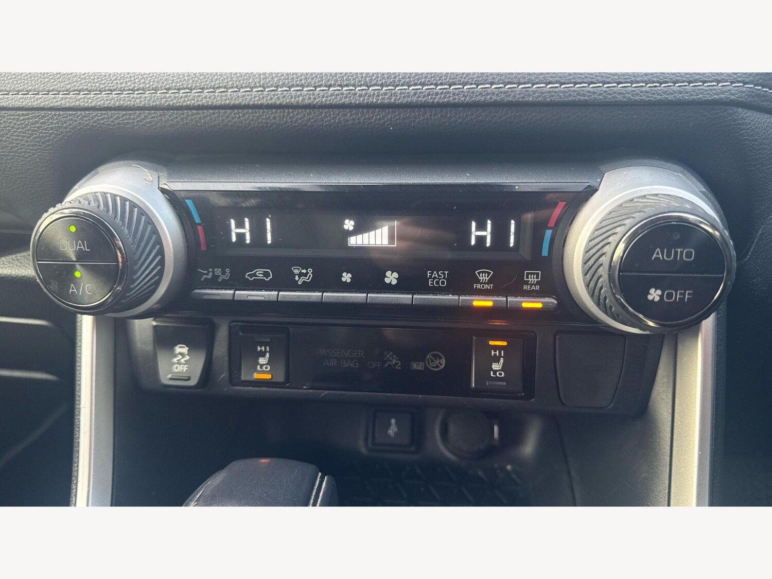 Used Toyota RAV4 2020 for sale - 77291791: Photo 28