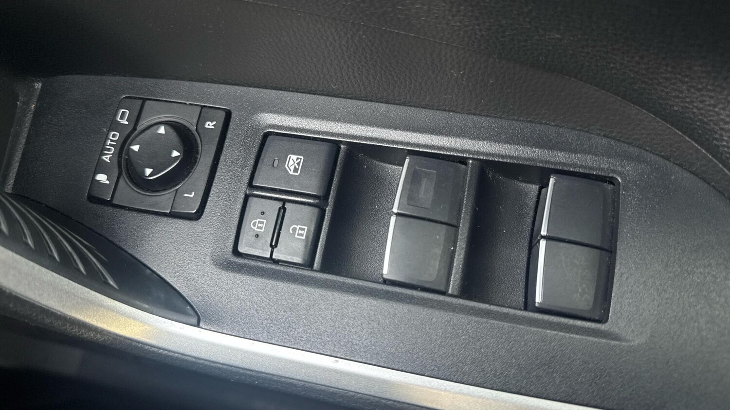 Used Toyota RAV4 2020 for sale - 77291791: Photo 34