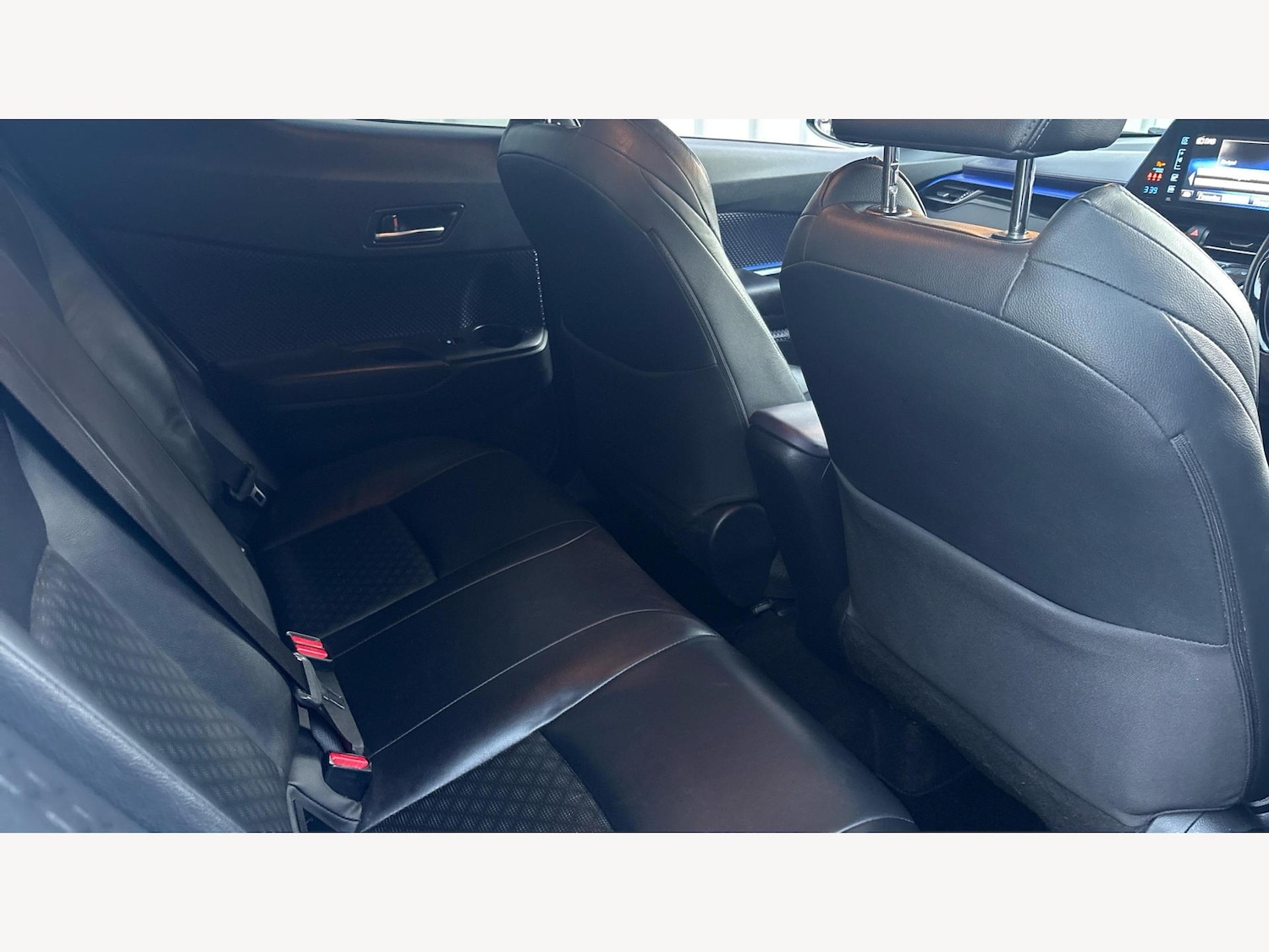 Used Toyota C-HR 2017 for sale - 77081293: Photo 14