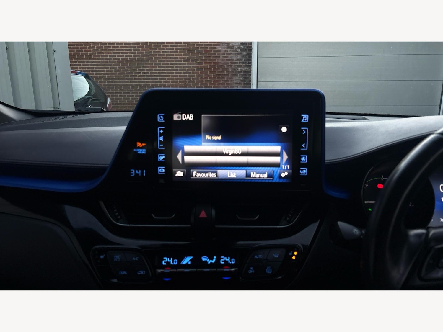 Used Toyota C-HR 2017 for sale - 77081293: Photo 9