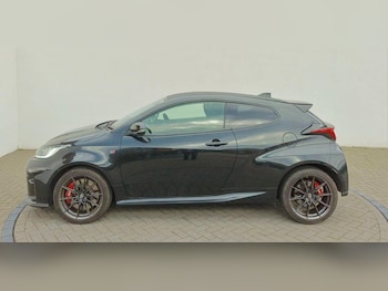 Used Toyota Yaris 2022 for sale - 78058045: Photo