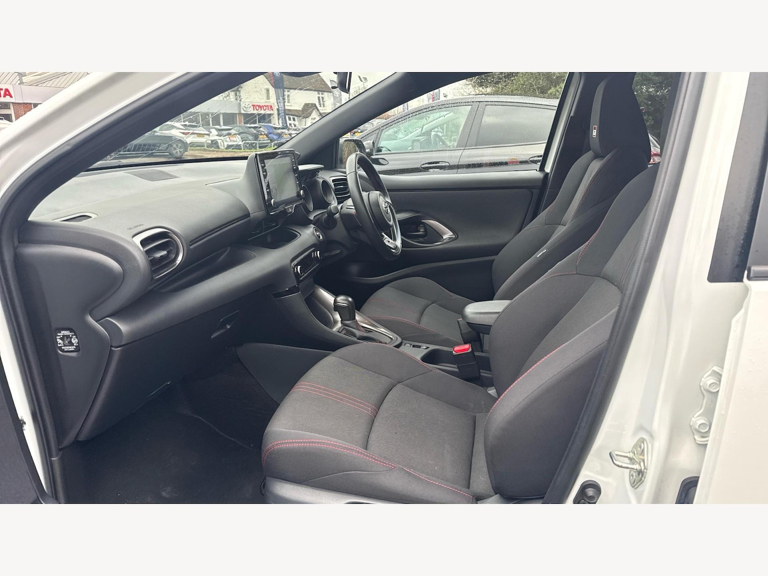 Used Toyota Yaris 2024 for sale - 77396218: Photo 12