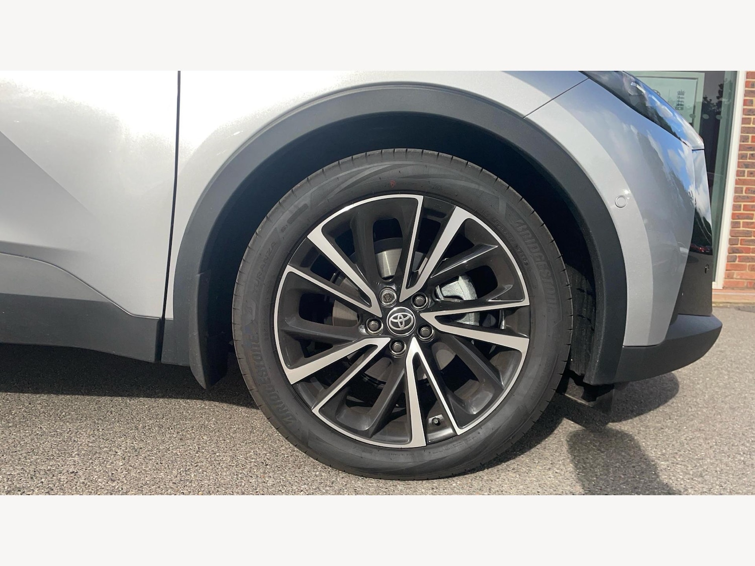 Used Toyota C-HR 2025 for sale - 77320813: Photo 20