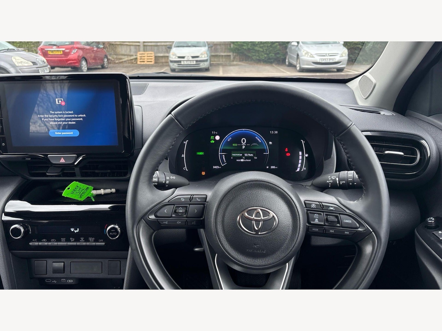 Used Toyota Yaris Cross 2025 for sale - 78072256: Photo 10