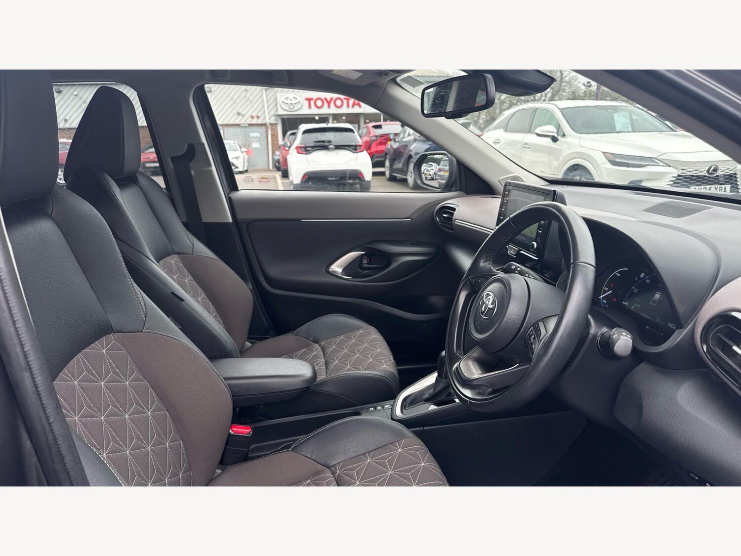 Used Toyota Yaris Cross 2023 for sale - 78058546: Photo 13