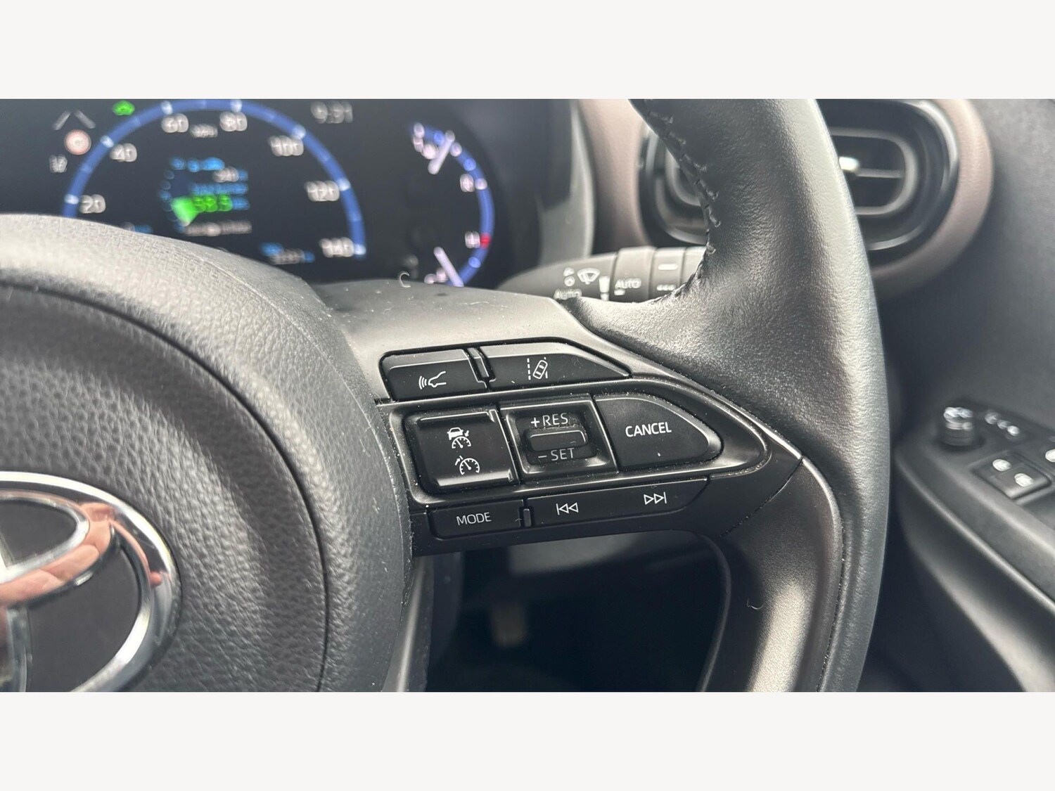 Used Toyota Yaris Cross 2023 for sale - 78058546: Photo 28