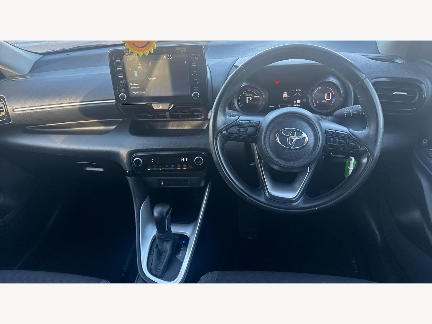 Used Toyota Yaris 2022 for sale - 76839616: Photo 8