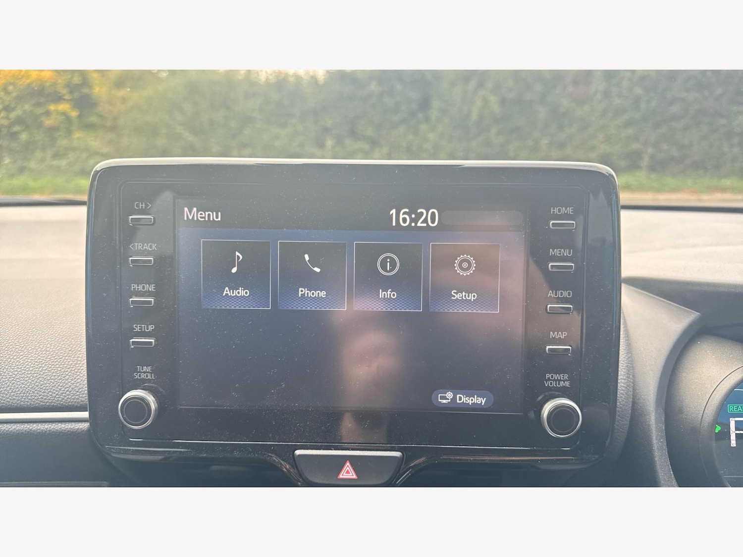 Used Toyota Yaris 2022 for sale - 76399219: Photo 24