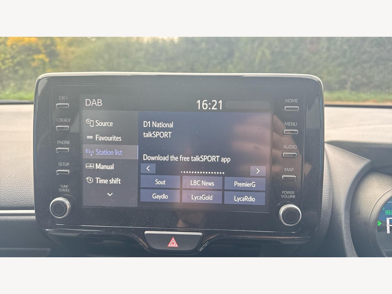 Used Toyota Yaris 2022 for sale - 76399219: Photo 25