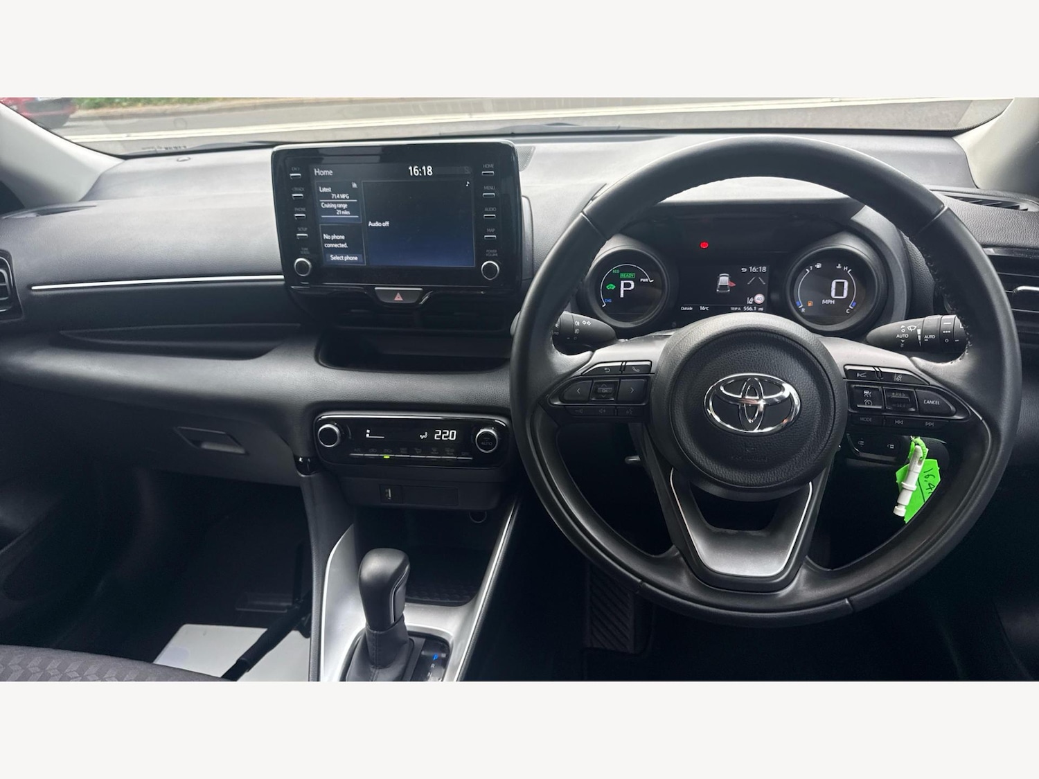 Used Toyota Yaris 2022 for sale - 76399219: Photo 8