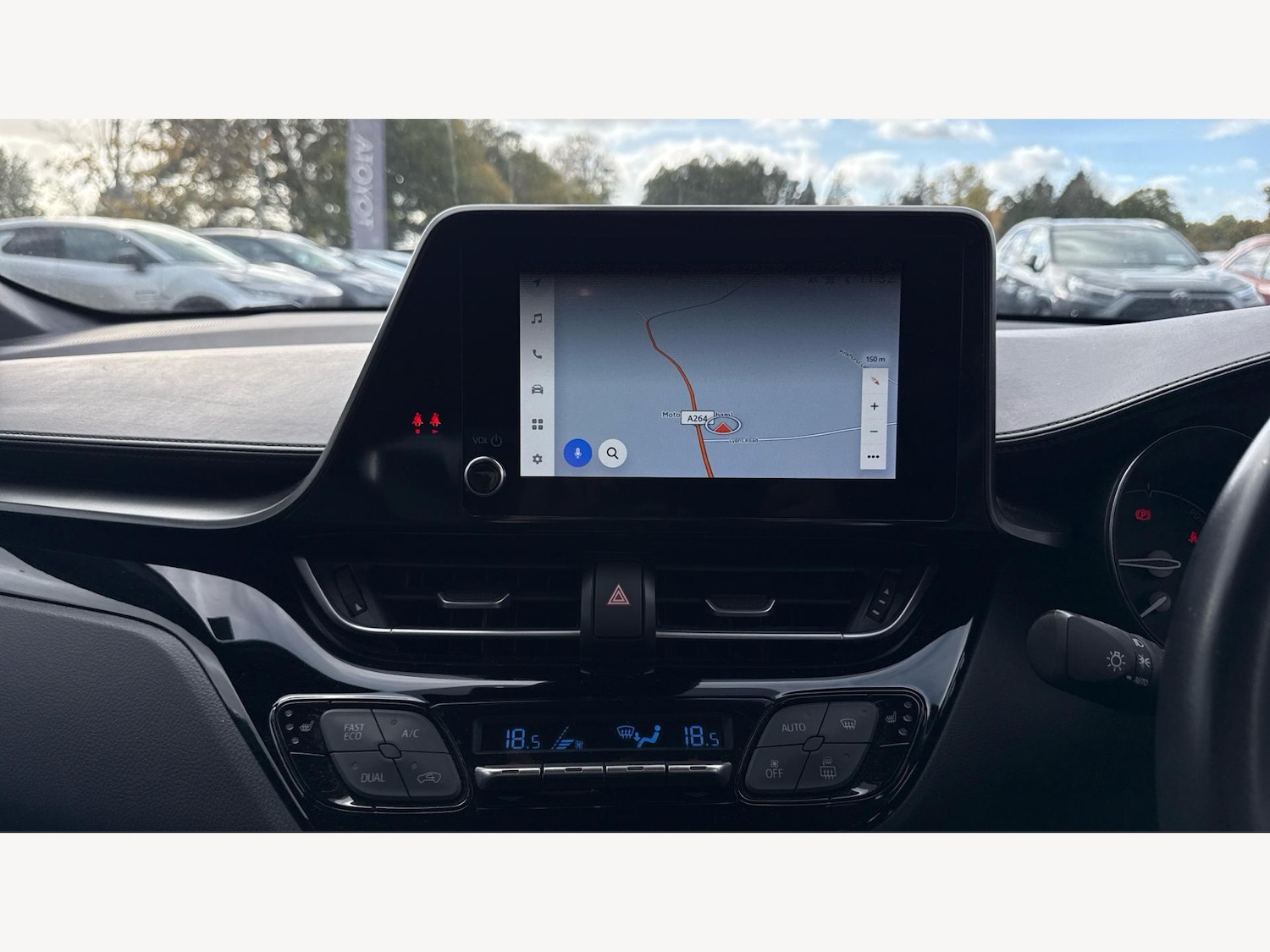 Used Toyota C-HR 2023 for sale - 76399210: Photo 9