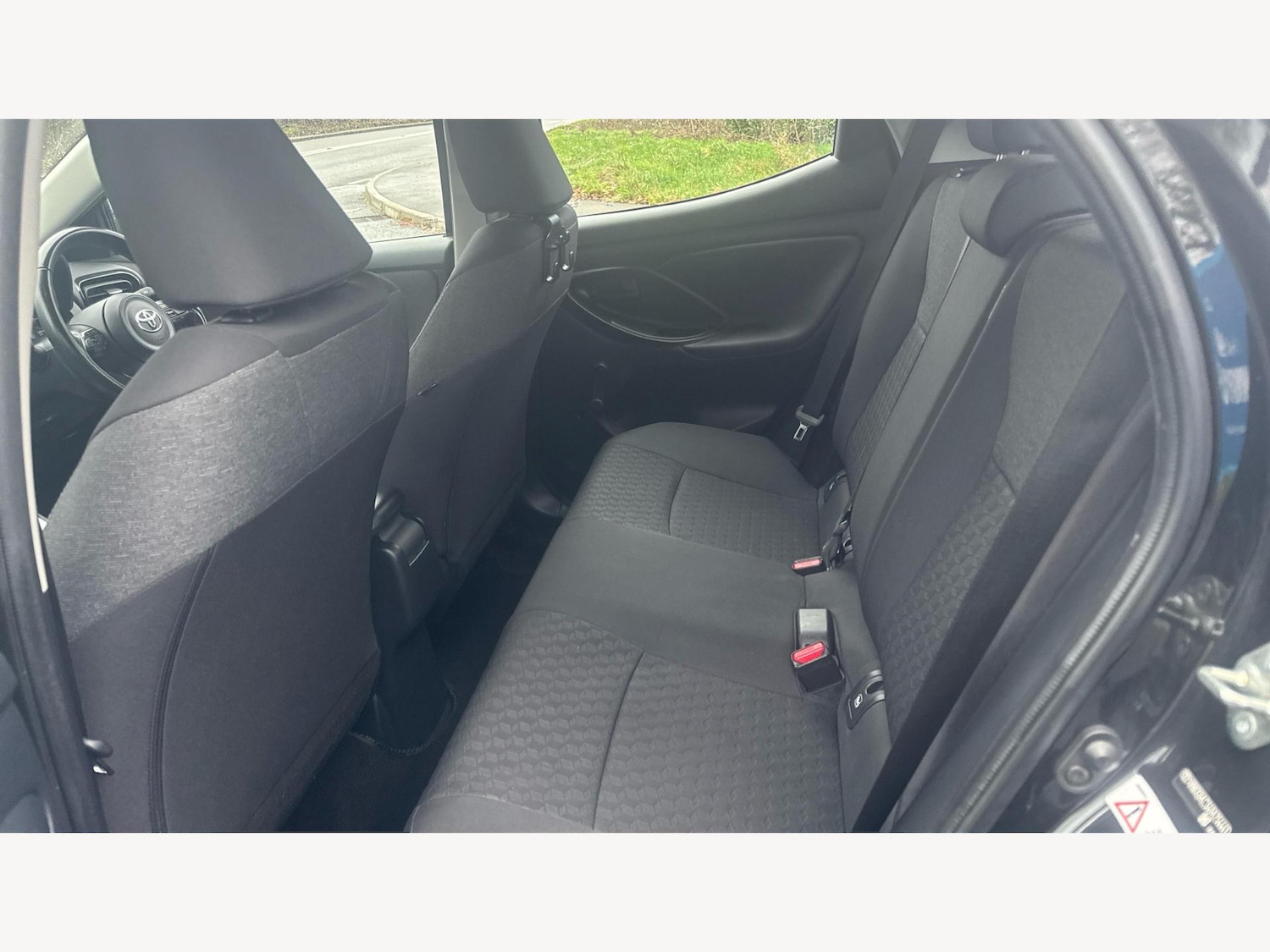 Used Toyota Yaris 2022 for sale - 77624835: Photo 15