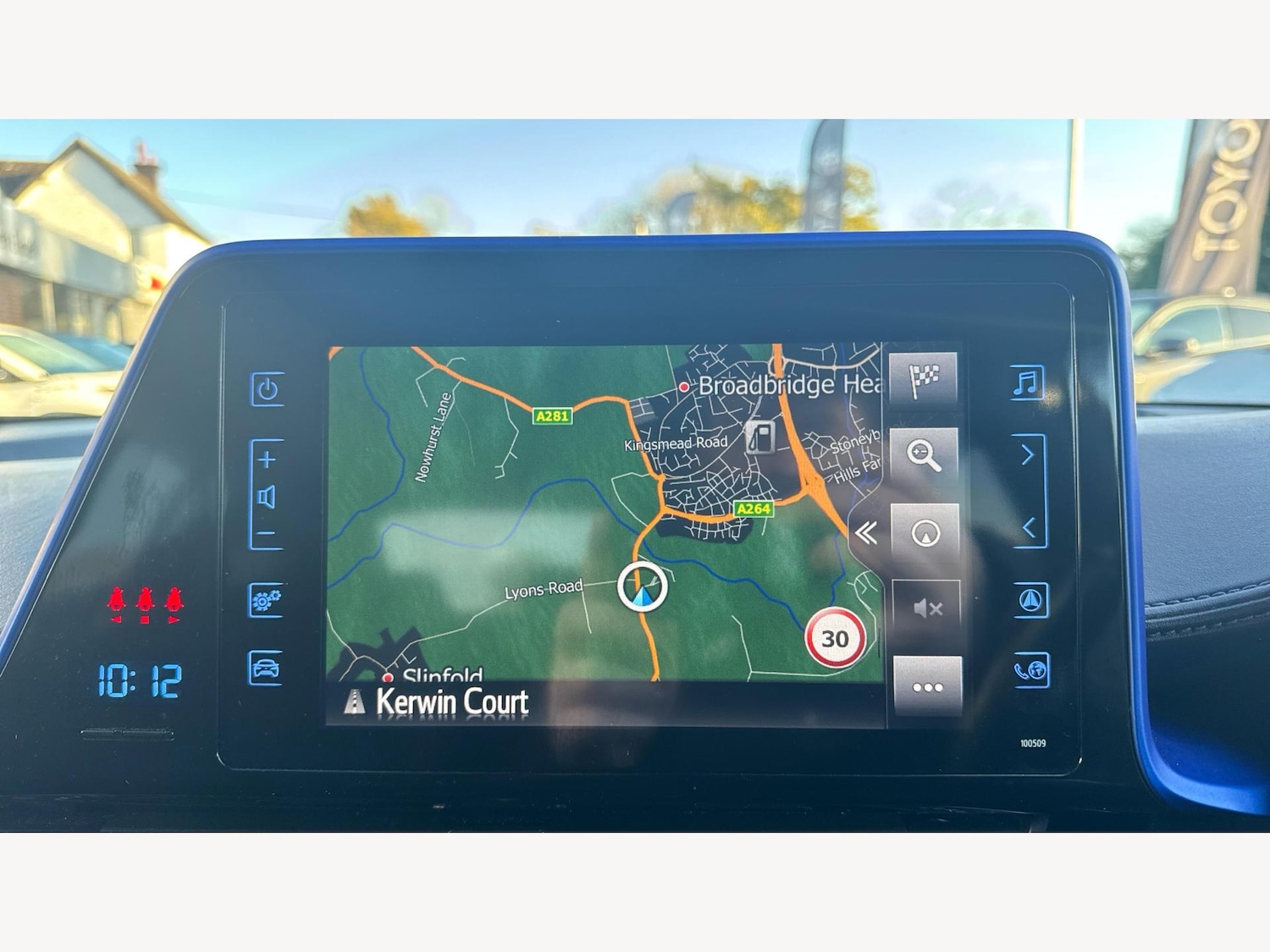 Used Toyota C-HR 2017 for sale - 77097719: Photo 9