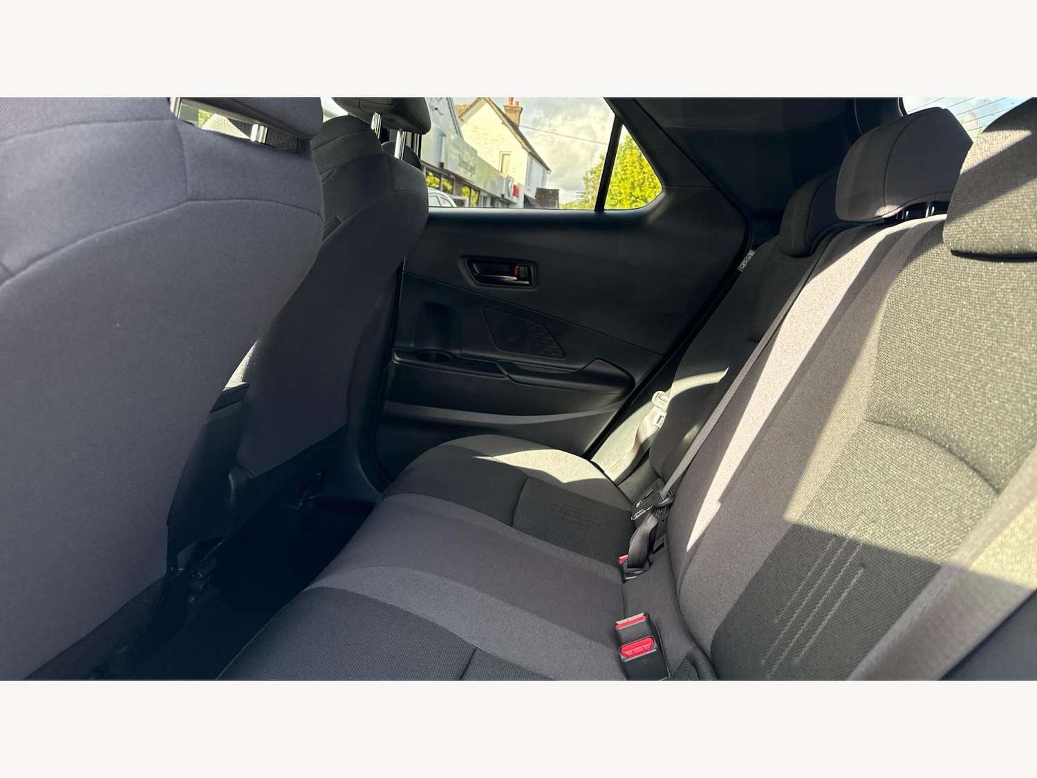 Used Toyota C-HR 2024 for sale - 77163662: Photo 15