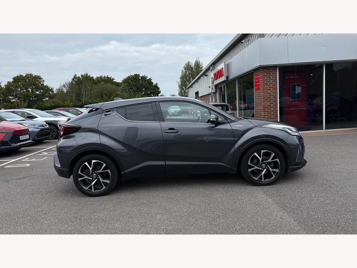 Used Toyota C-HR 2021 for sale - 76425049: Photo 18