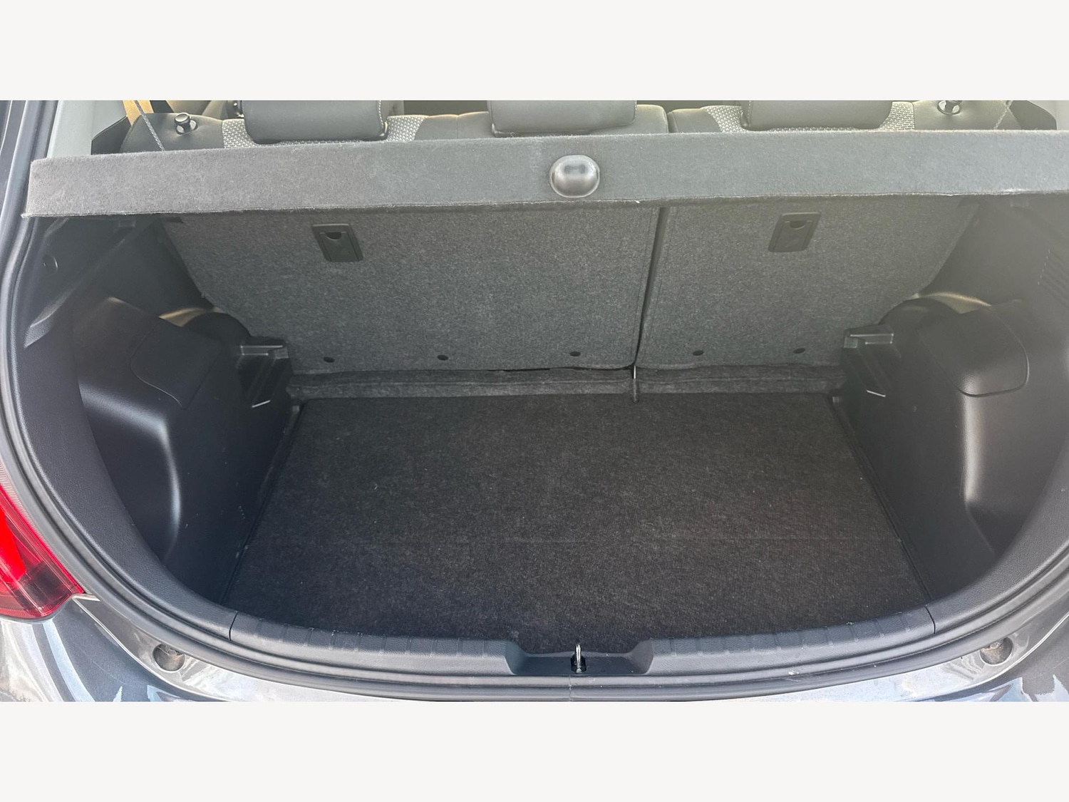 Used Toyota Yaris 2015 for sale - 77057634: Photo 16