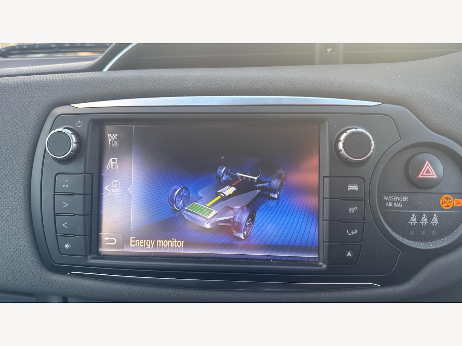 Used Toyota Yaris 2015 for sale - 77057634: Photo 23