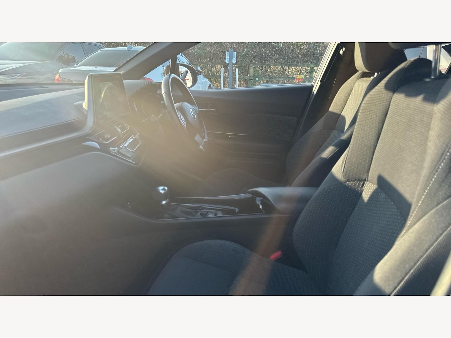 Used Toyota C-HR 2018 for sale - 77097597: Photo 12