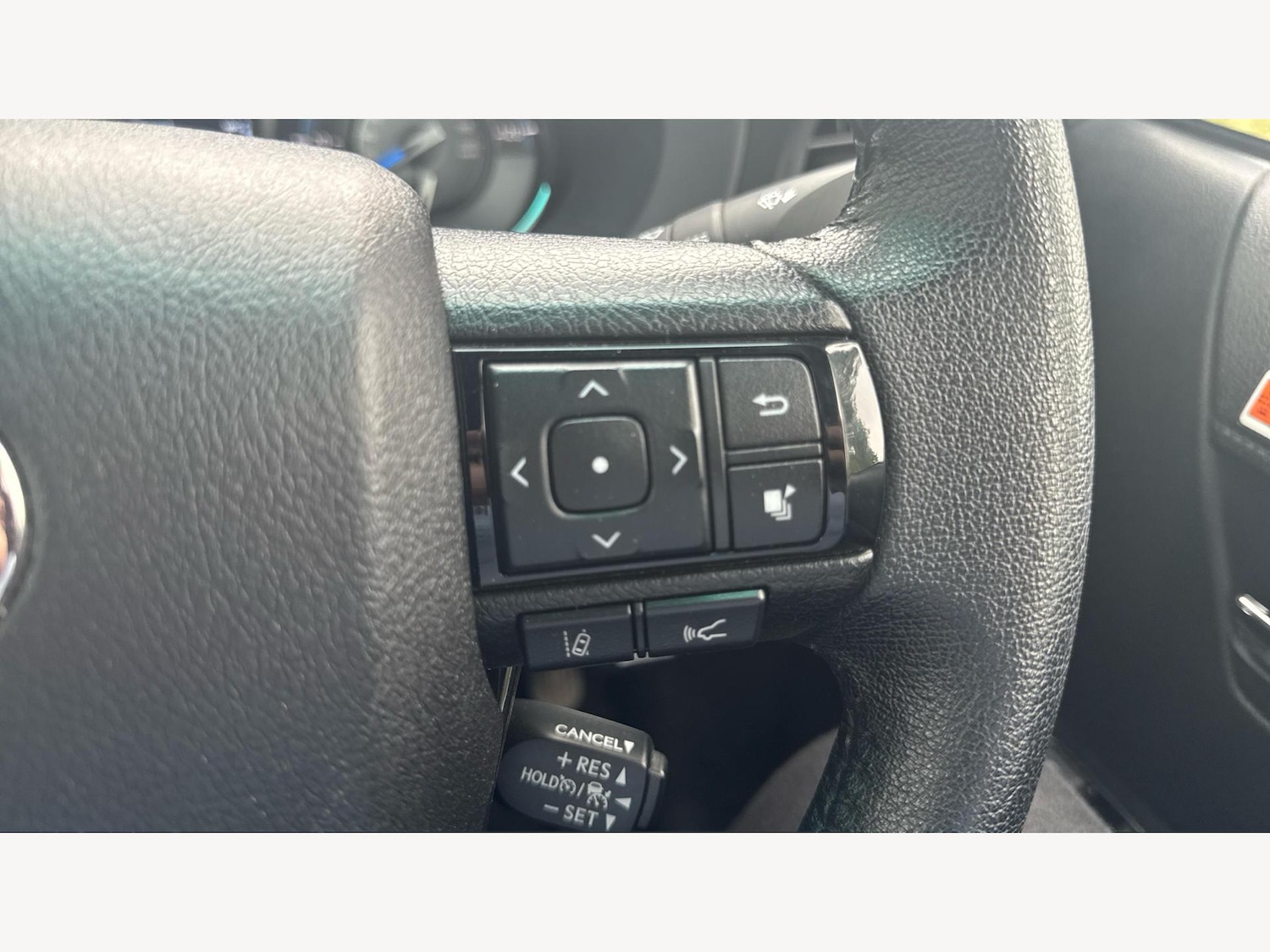 Used Toyota Hilux 2023 for sale - 77163665: Photo 28