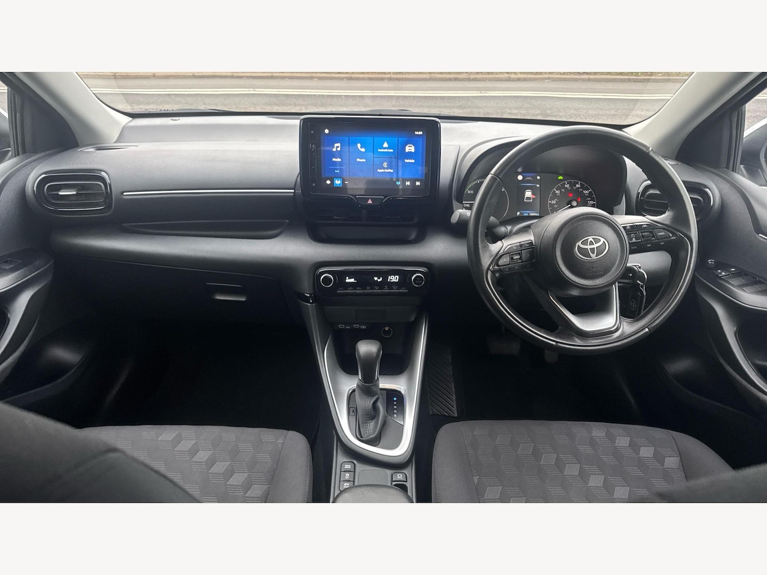 Used Toyota Yaris 2024 for sale - 77097581: Photo 7