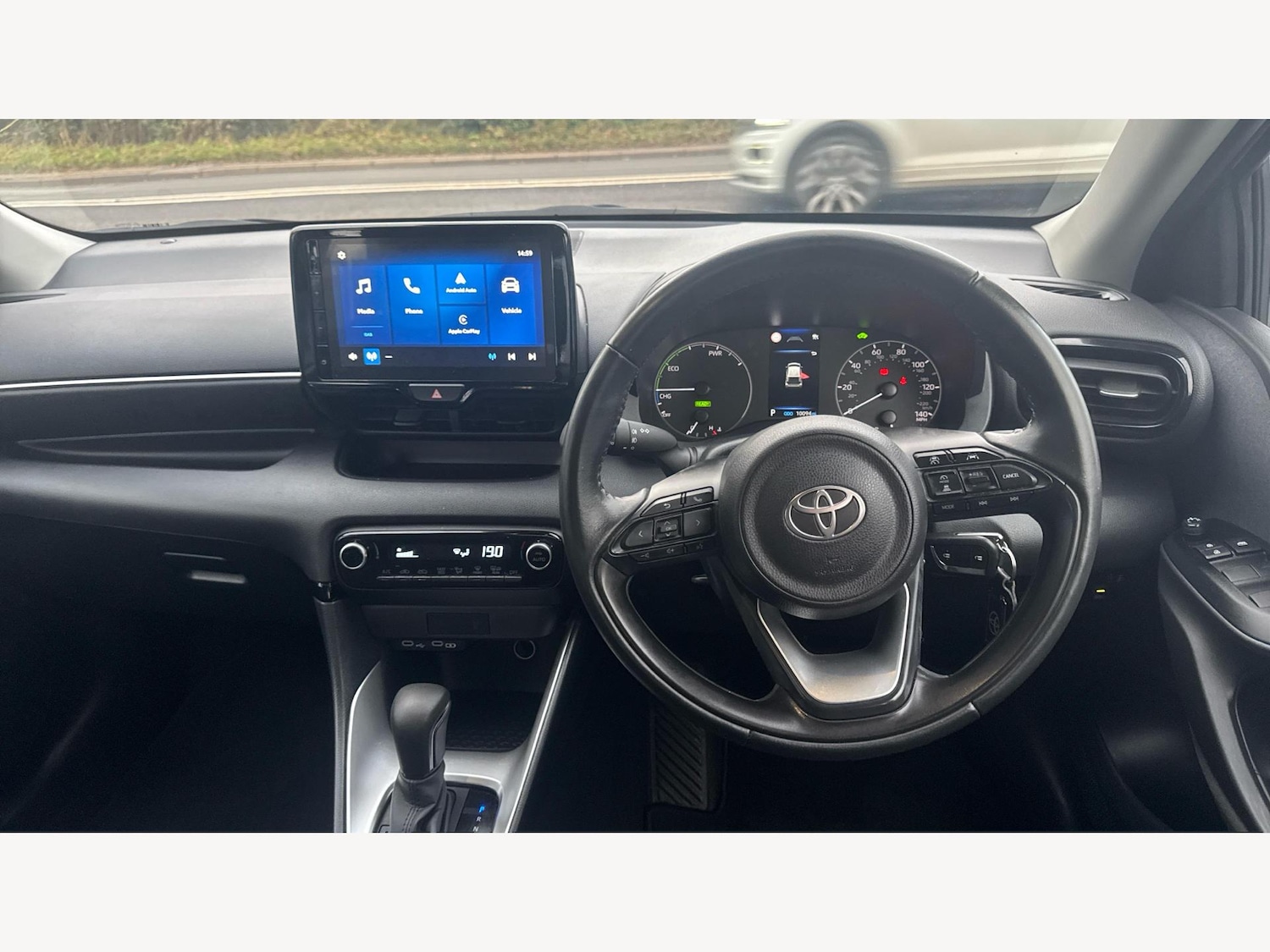 Used Toyota Yaris 2024 for sale - 77097581: Photo 8