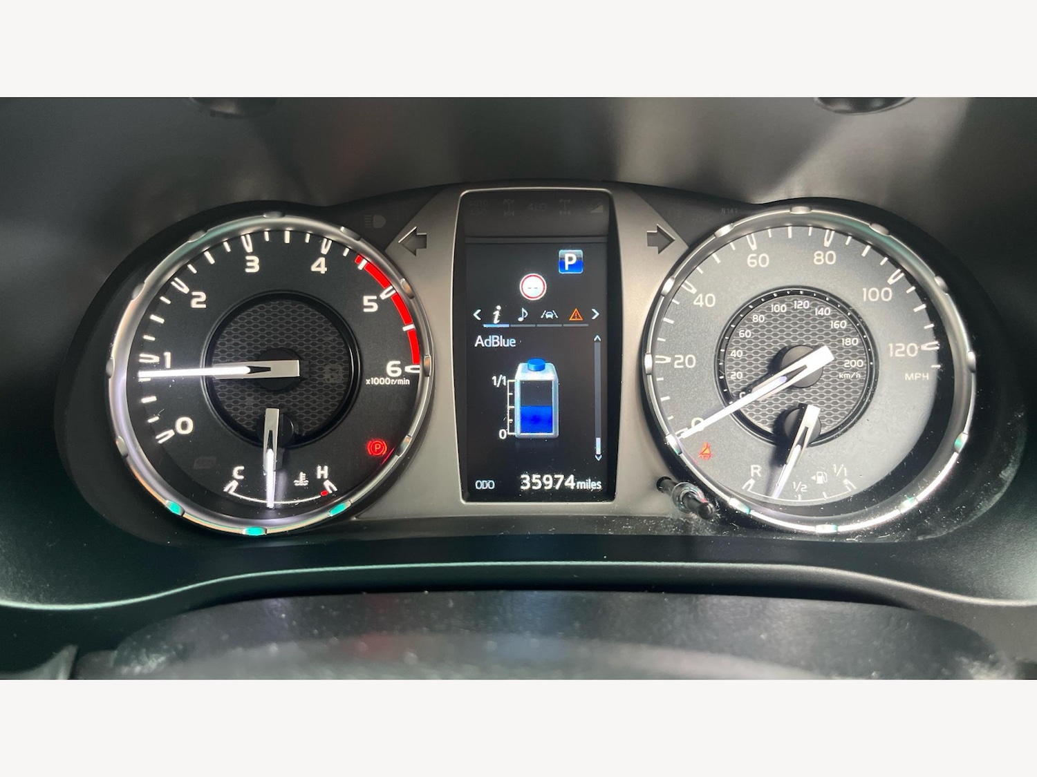 Used Toyota Hilux 2022 for sale - 76886139: Photo 11