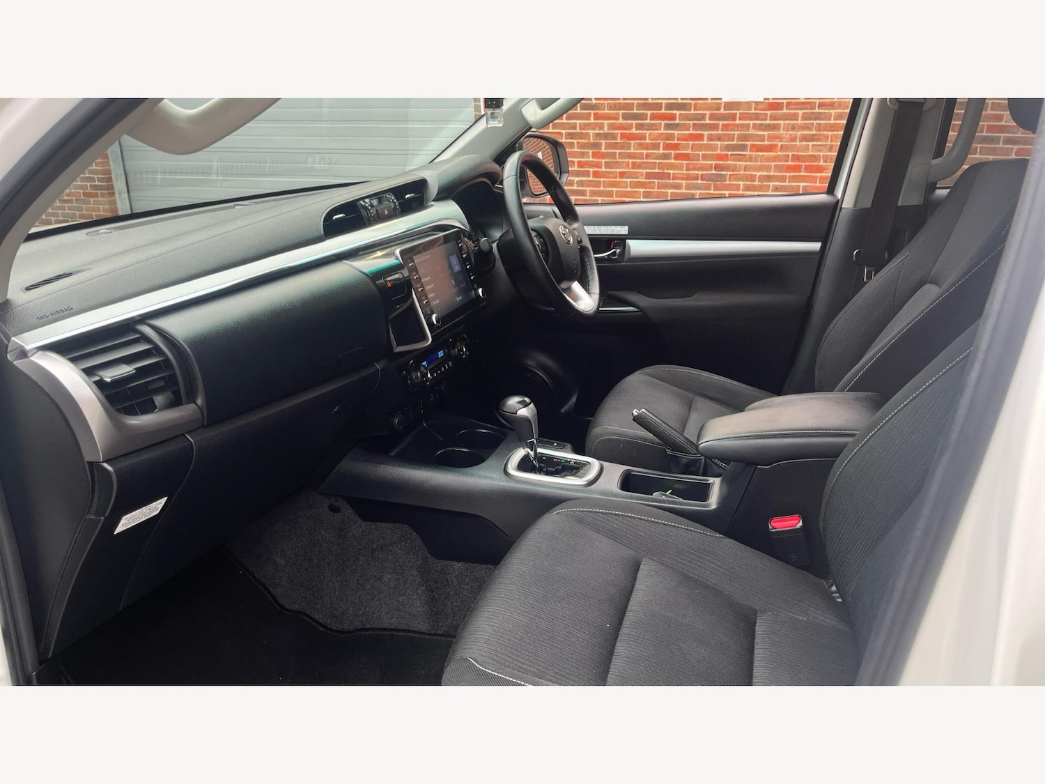 Used Toyota Hilux 2022 for sale - 76886139: Photo 12