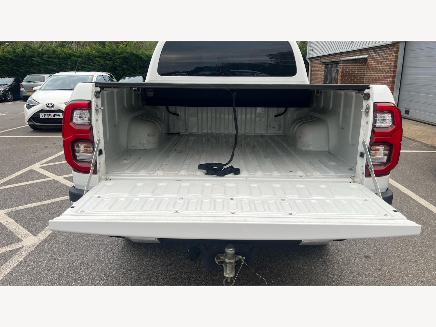 Used Toyota Hilux 2022 for sale - 76886139: Photo 16