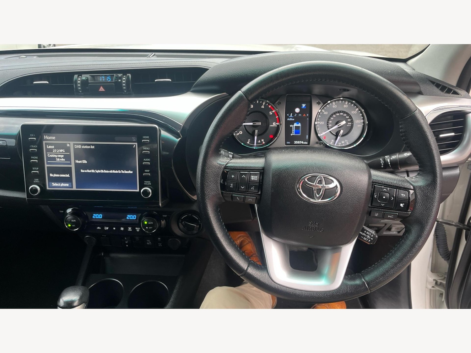 Used Toyota Hilux 2022 for sale - 76886139: Photo 8