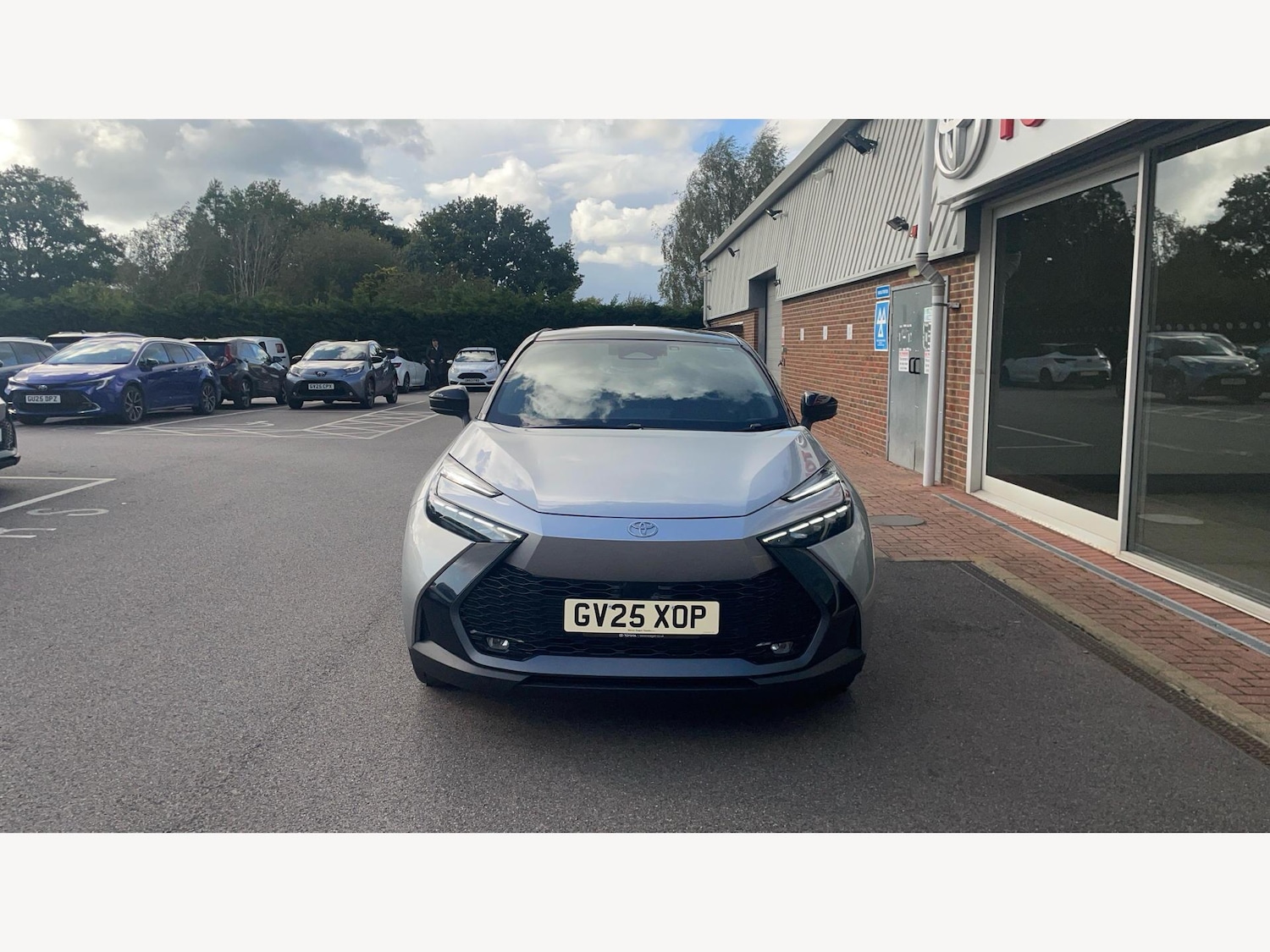 Used Toyota C-HR 2025 for sale - 77162829: Photo 17