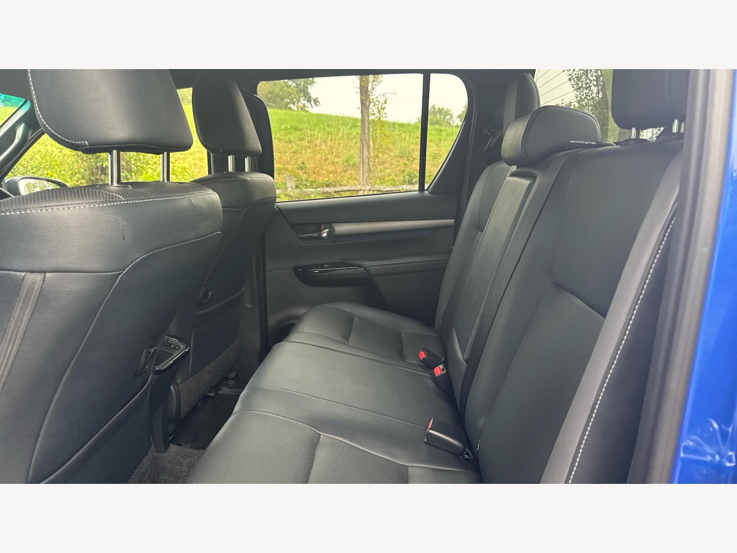 Used Toyota Hilux 2023 for sale - 77626322: Photo 15