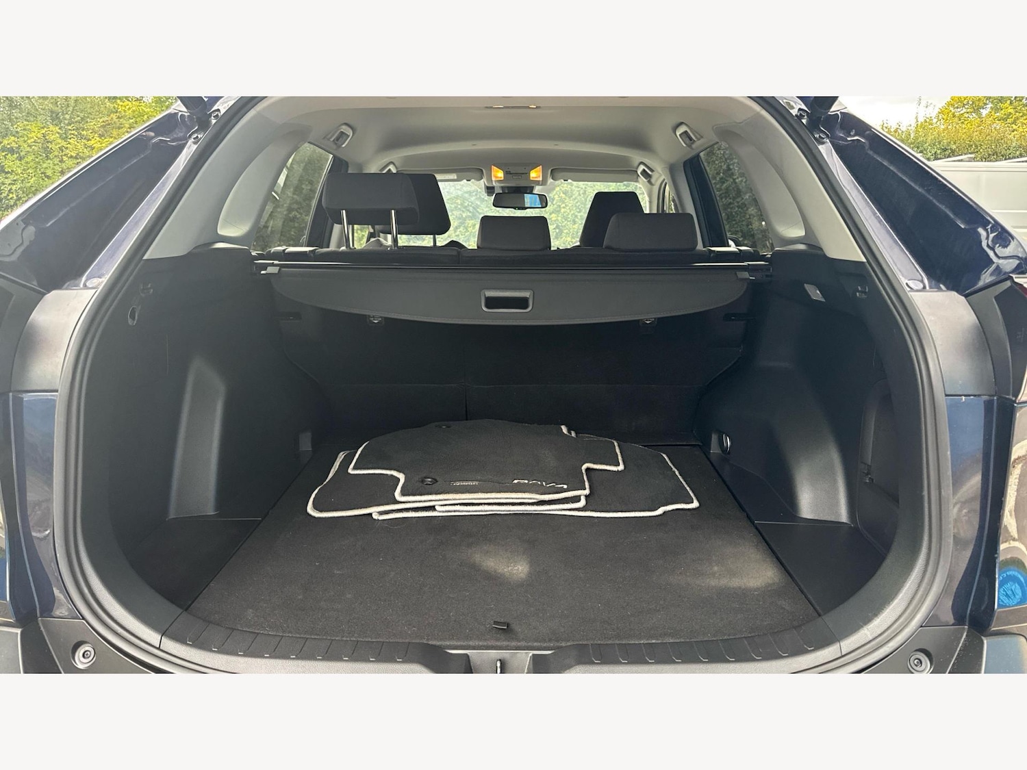 Used Toyota RAV4 2021 for sale - 76099426: Photo 16